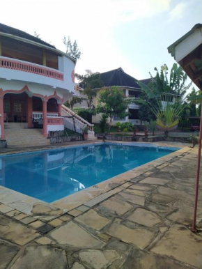 Maweni Villa
